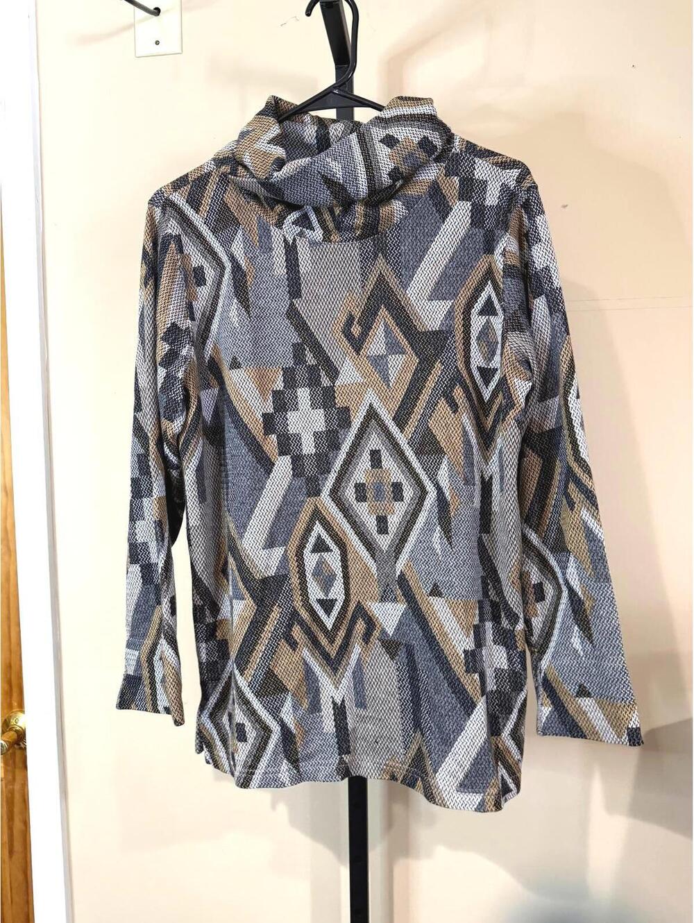 90s Units Geometric Patterned Long Sleeve Turtleneck Top